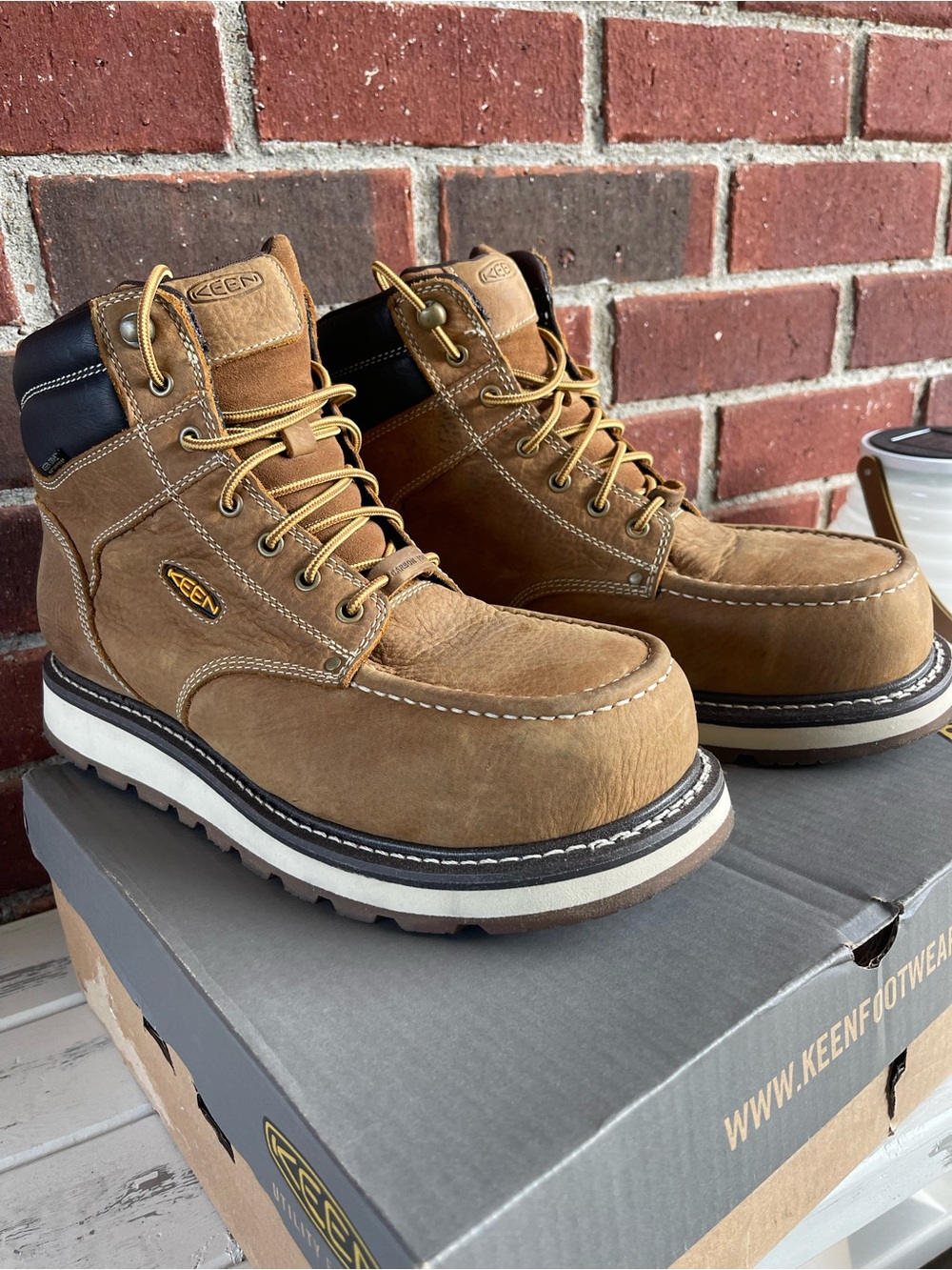 KEEN Men's Brown Leather Moc Toe Work Boots